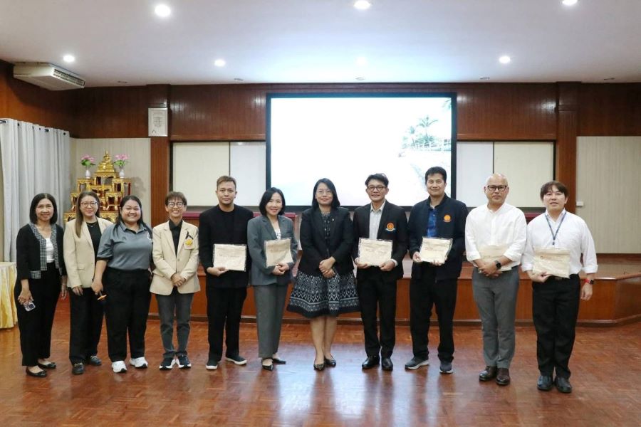 กิจกรรมแนะแนวการศึกษาแก่นักเรียนระดับชั้นมัธยมปลายปีที่ 4-6