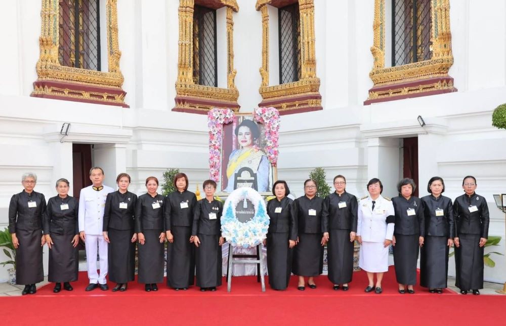 ร่วมเป็นเจ้าภาพในการพระพิธีธรรมสวดพระอภิธรรมพระบรมศพสมเด็จพระนางเจ้าสิริกิติ์ พระบรมราชินีนาถ พระบรมราชชนนีพันปีหลวง