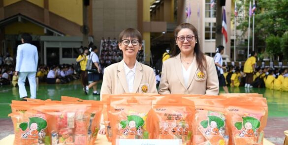 สมาคมศิษย์เก่าสายน้ำผึ้ง ร่วมพิธีเฉลิมพระเกียรติ สมเด็จพระนางเจ้าสุทิดา พัชรสุธาพิมลลักษณ พระบรมราชินี